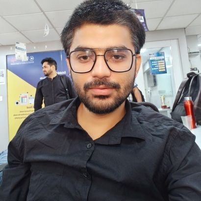 manishc89972731's profile picture. संसार में सबसे आसान काम अपने को धोखा देना है!