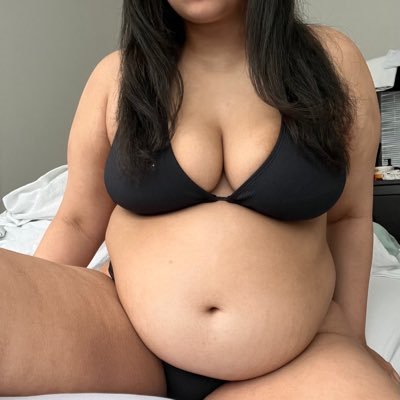 SuperBellyBon's profile picture. Growing feeder turned feedee… Stay a while, help a piggy grow… 🌶️🐽