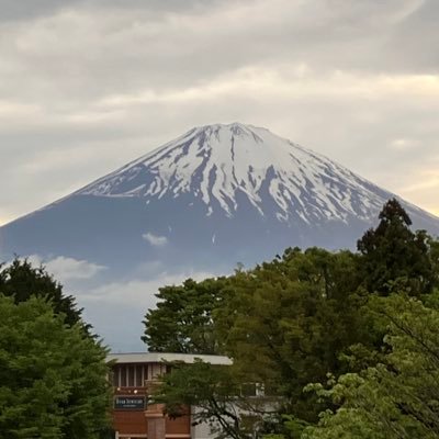 マリカーの人です。ごんちゃんやらせてもらってます。  関係ないけど中日大好きです　背番号3は神！！！