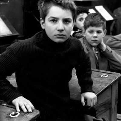 Tentei ser um site, mas fiquei sem dinheiro para pagar o domínio. Sigo por aqui falando sobre cinema e outros temas.
