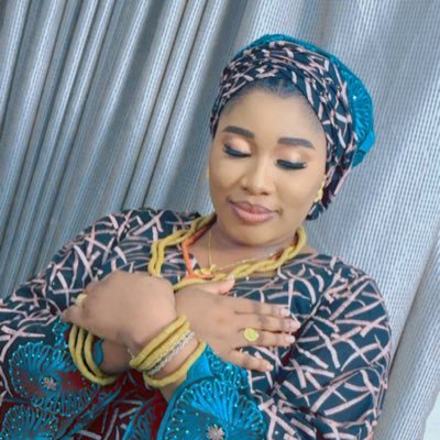 HadizatBaby's profile picture. A wife, a mother., a babe & more😘