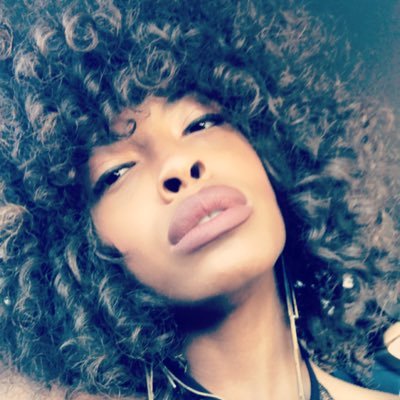 ashleyrenee24's profile picture. Pretty Girls Ball Too #KobeBean #MambaMentality