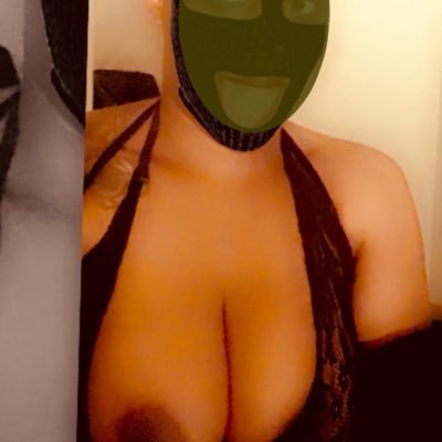 Blackdiamo21061's profile picture. Helo je suis black Diamond, hi i’m blackDiamond Bienvenue sur mon terrain de jeu brûlant 🔥🔥🔥 Votre BIG BOOTY préférée