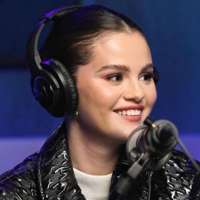 feelmejb's profile picture. as long as i have @justinbieber n @selenagomez nothing else matters