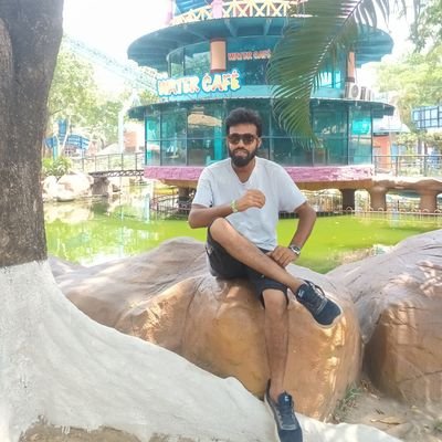১০১ ওয়াডের শব্দ দিয়ে আমার জীবন কাহিনী লেখা সম্ভব না। কারণ আমি মধ্যবিত্ত পরিবারে জন্মগ্রহণ করেছি,,,,,,?
