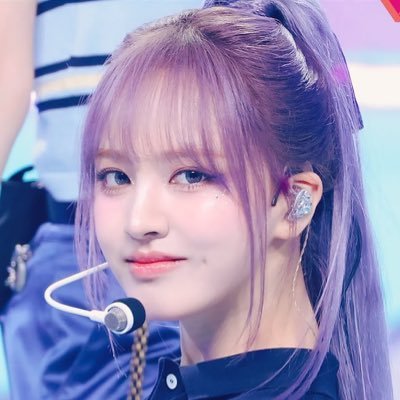 bluebutterfliz's profile picture. 