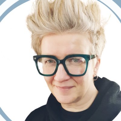 🚢 PPC freelancer, mama of 1, wifey, maker, marvel-holic, girlie geek from Norn Iron, so I am.