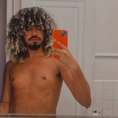 j0seffx's profile picture. Bon fucking jour bish • Ventotto anni 🇵🇷