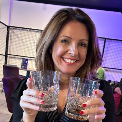 Left Handed, Chief Marketing Officer, Vegetarian, Aquarius, mum to @jordanamylouise and lover of audio books