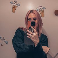 Alexa🕯️ (@alexashines_) Twitter profile photo