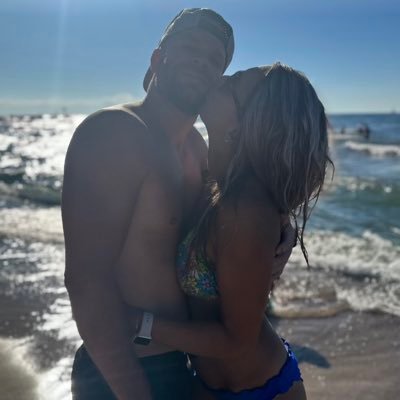 TimBrown_5's profile picture. WHITE SOX 👑 , Bears , Hawks , Bulls, Illini, ...Also ND ☘️football. IW63 Chicago 🏗️