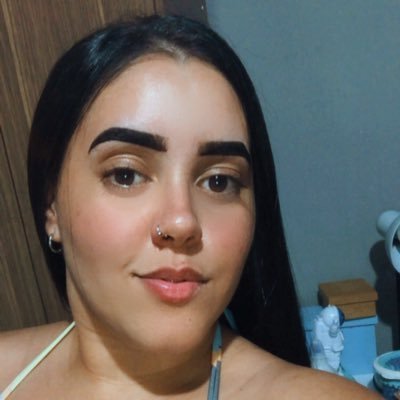 Maayy_24's profile picture. aquele mel que filho de oxossi se amarra✨💛🍯