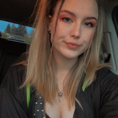 magdalene_r_s's profile picture. carbon fiber quality engineer ~ UW masters of aerospace engineering in progress ~ She/Her