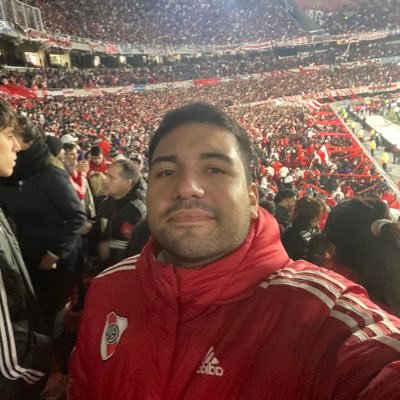 SantiagoIbalo's profile picture. 🚂⚽🎸🎤💕