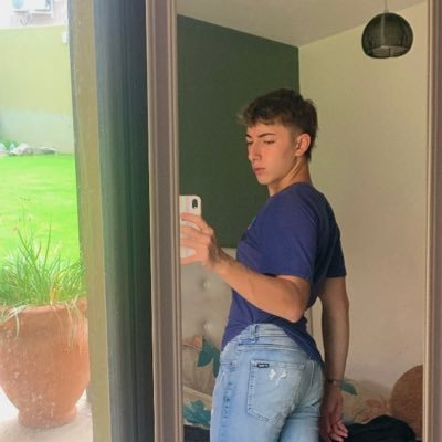 tadeozsky's profile picture. 