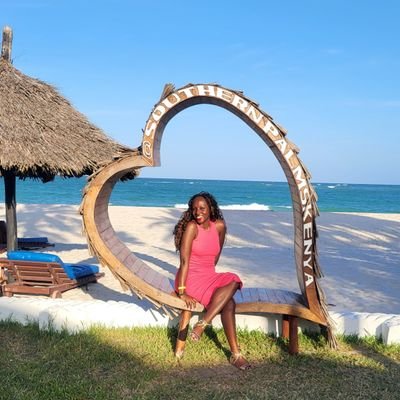 🇺🇬🇬🇧 Eternal Optimist | Communications & PR for work | Belly laughs