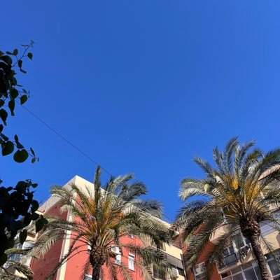 Zhanxiangsi0326's profile picture. 而立之年，帶著老婆孩子出來了。紀錄一些事情，留下回憶。
