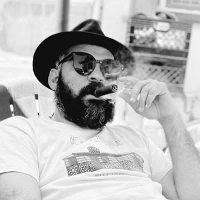 Director of Photography | LA based | From Isla de la Juventud, Cuba | Boxing and Cigar aficionado.
