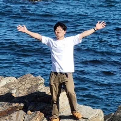 mngupark's profile picture. Post-master's researcher @ETRI, passionate in AI and robotics