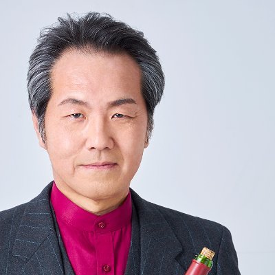 俳優でナレーターです。
金子信雄さん成田三樹夫さんが好き。自身はパセリとかパクチーみたいな役者だと思ってます。時代劇は世界に日本文化を伝えるいいコンテンツと思ってる男。時代劇研究会主宰（@jidaigeki2000）。ヘリンボーン所属。ラジオやってます（@komaeam 椙本滋のごぜんさま木曜日）