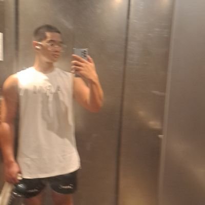 isaacfoongcpwrt's profile picture. Digital Persuader