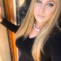Valeria (@milfcalde) 's Twitter Profile
