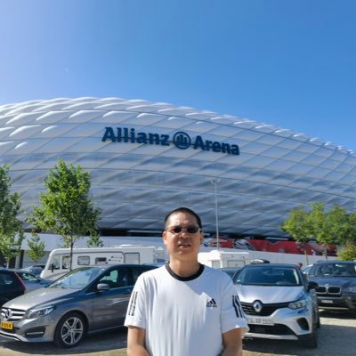 ctyloveyou's profile picture. 读万卷书，行万里路，交八方友。