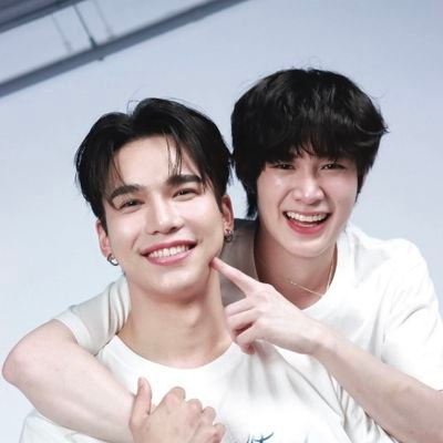 siberia_04's profile picture. KPOP. BL.