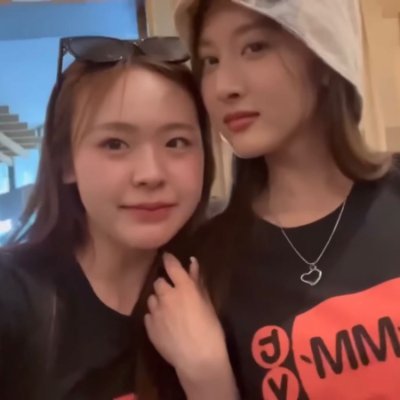 june_view63015's profile picture. 