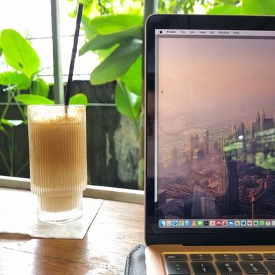 milahnf_'s profile picture. Me and my room