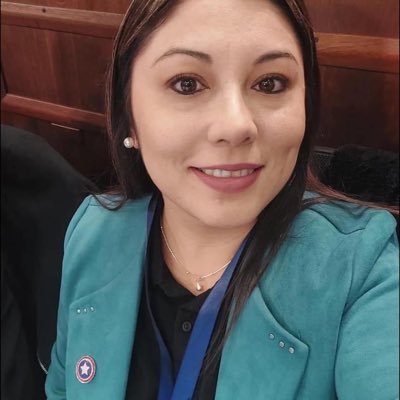 Iquiqueña, Docente y Republicana. Ex Consejera Constitucional por la Región de Tarapacá 🇨🇱