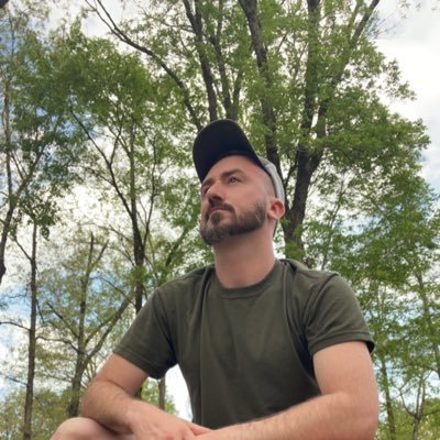 Nurse, adrenaline junkie, outdoor enthusiast, nudist.