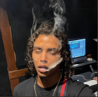 slawnnV1's profile picture. 696, 0block