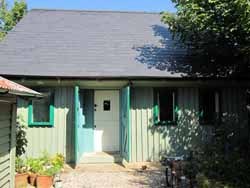 TyGwillym's profile picture. Four star self catering holiday cottage located in the beautiful and rural Mid-Wales can sleep up to four people, with one double room and one twin.