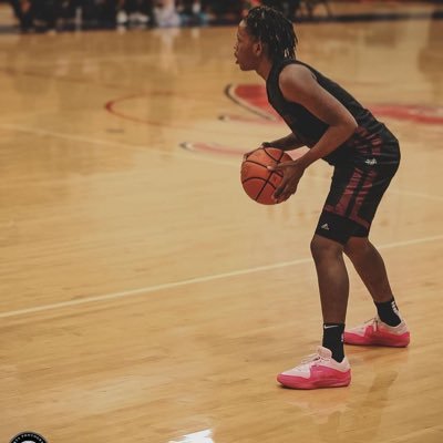 Summer Creek Hs 🔶6’0🔶Co 2025 🔶PG/SG🔶Honor roll student 🔶IG-Craig__Gardner🔶email:craiggardner582@gmail.com🔶4.4 Gpa