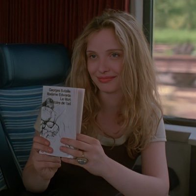 505poesie's profile picture. but i’m not a poet, i’m just a woman