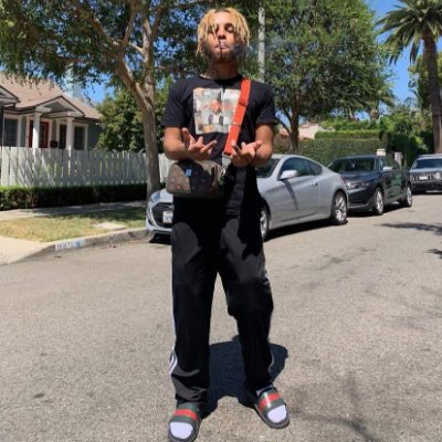 raysa117's profile picture. 