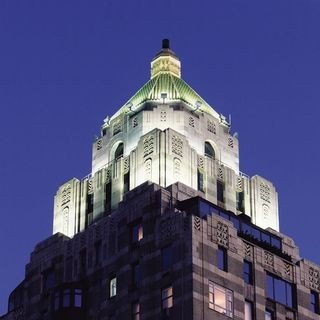 TheCarlyleRP's profile picture. © #TheCarlyleRP A timeless Upper East Side Legend since 1930. #RosewoodHotelRP
