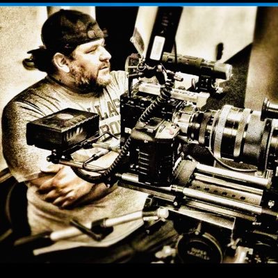 ✨AI / Tech Creative | 🎥 VR & Hollywood Creator | | 🏈 Former NFL Dallas Cowboys Producer/Director | CURRENTLY BUILDING THE CRYPTO GAME https://t.co/L7CqNjvmjf