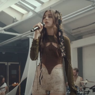 oh lonely bones, have you forgotten? | dodie, orla gartland, phoebe bridgers | tik tok @ ‘theairsosweet’