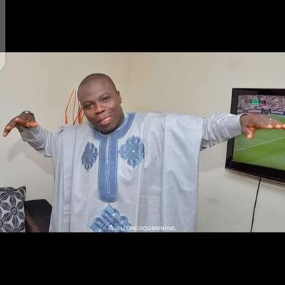 Love MUFC, crazy about the game of football, team taurus, love good novels, follow back.