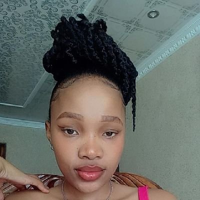 Herself_ray's profile picture. God above everything 🙏🤍
Sagittarius ♐ 🥂