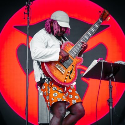 DustBite1's profile picture. he/they- 20 - bassist - live sound engineering student - Raised by the Internet