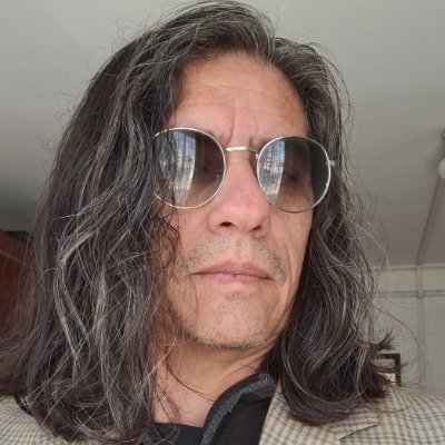 Músico y dj.
Teología y Filosofía como inquietud
Me desenmarco de este gobierno; Soy cristiano de izquierda.