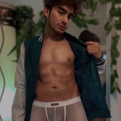 Tu próximo novio de 24 años, disfrutando de mi mismo 😈🔥🔞 sígueme en ig: https://t.co/OH51WZegEe