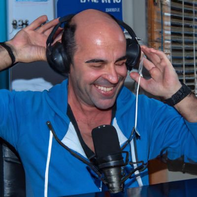 Periodista deportivo. Especialista en mercado de pases. Cubro a Estudiantes y Gimnasia en Diario Hoy e Info Blanco Sobre Negro