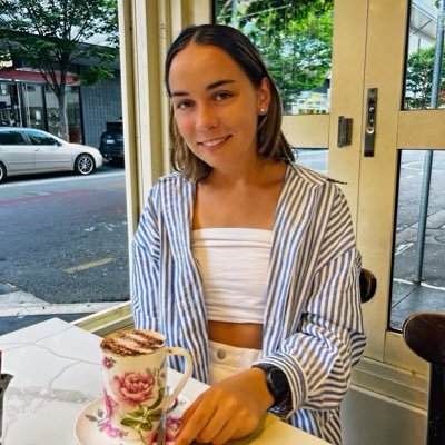 hayleeedwards21's profile picture. 