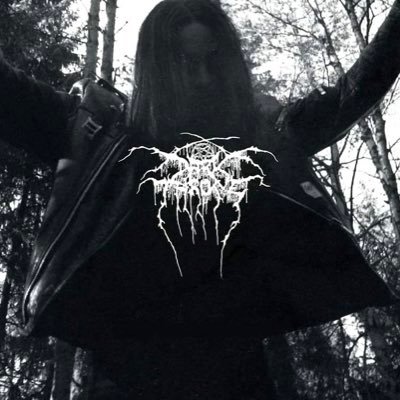 mordibvisions's profile picture. That one bitch that doesn’t play about gojira // any pronouns // ig: evolsister