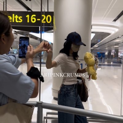 なりたい自分になっているか?——————————— @wannaaphra ร้องไห้ไปเถอะ ไม่ได้เสียเงินสักหน่อย