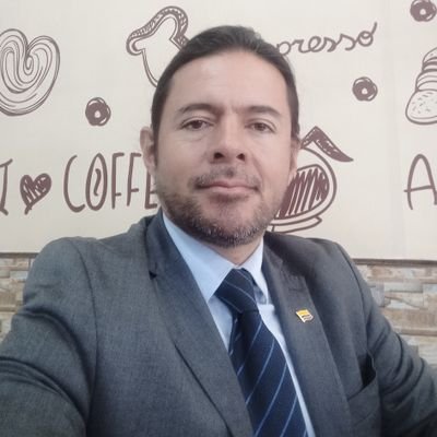 Adalid de la Justicia y el Derecho
De Pensamiento Crítico y Heurístico